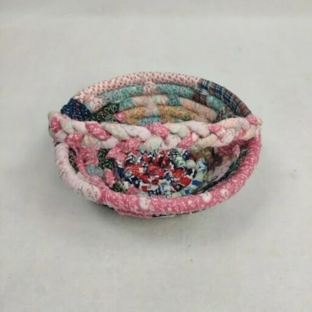 Lot Of 6 Vintage Handmade Fabric Rope Baskets Quilt Remnant Patterns‎ BOJO - Picture 5 of 16